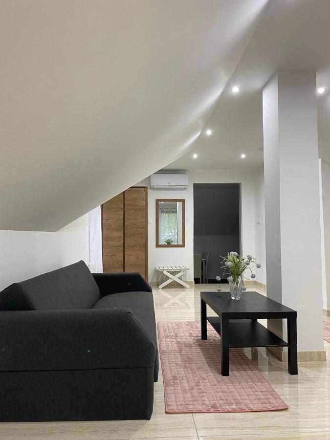 Apartma Azurre Postojna Εξωτερικό φωτογραφία