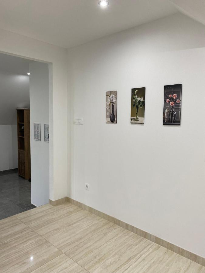 Apartma Azurre Postojna Εξωτερικό φωτογραφία