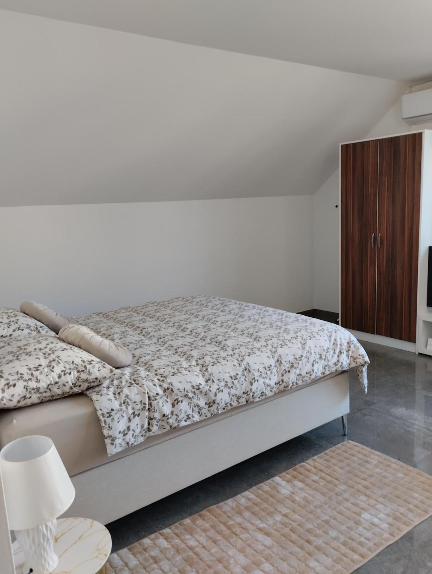 Apartma Azurre Postojna Εξωτερικό φωτογραφία