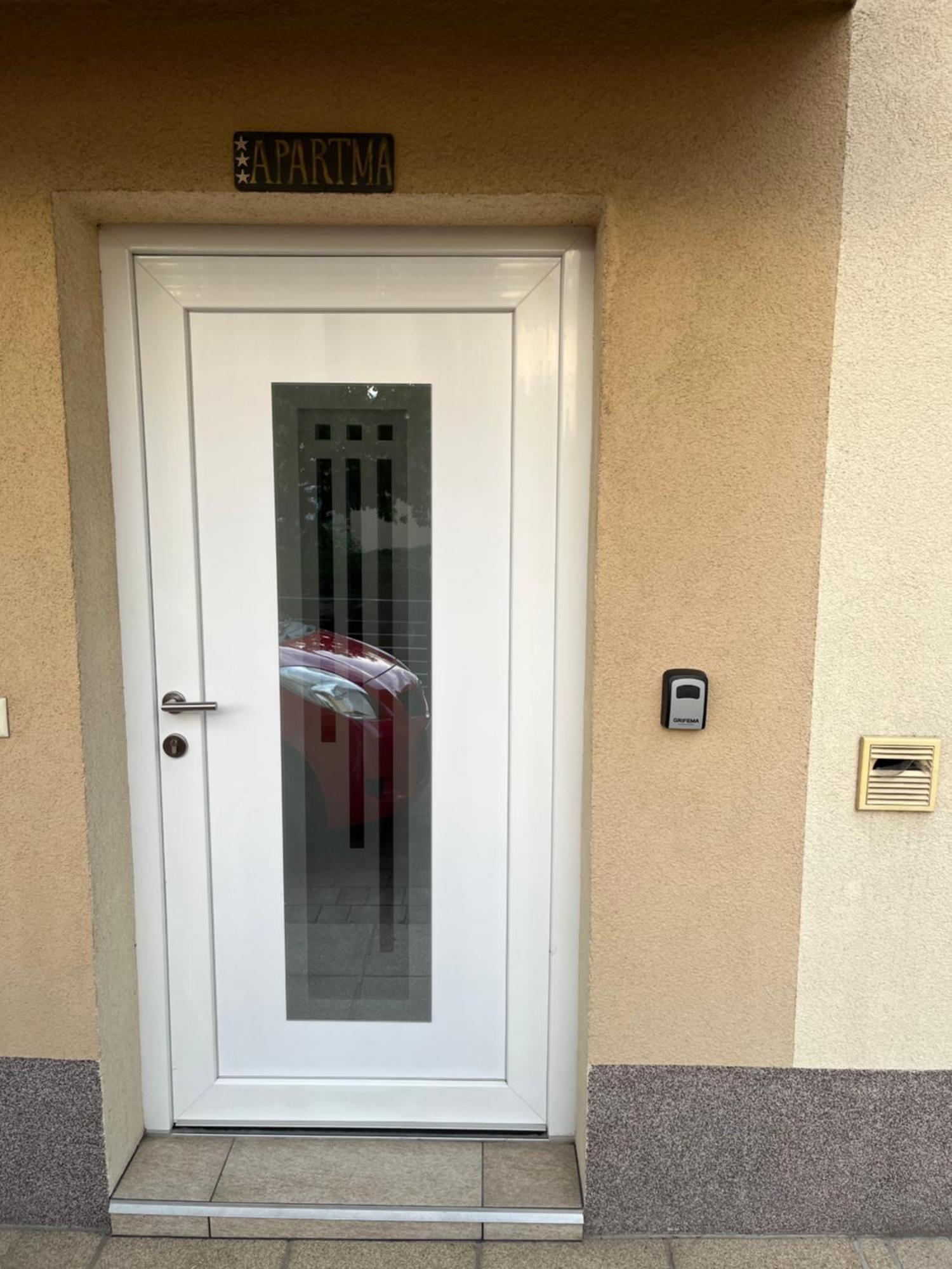 Apartma Azurre Postojna Εξωτερικό φωτογραφία
