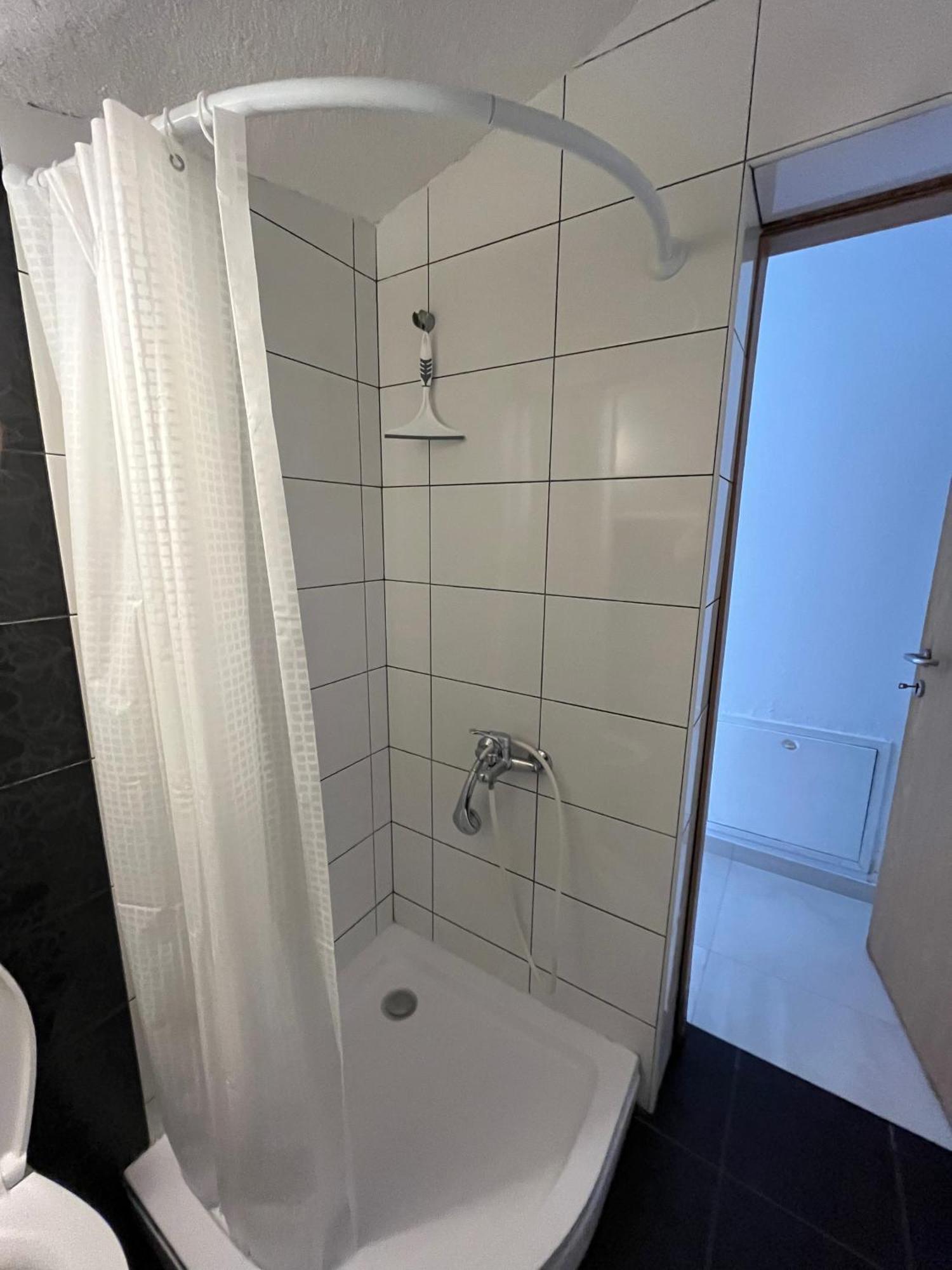 Apartma Azurre Postojna Εξωτερικό φωτογραφία
