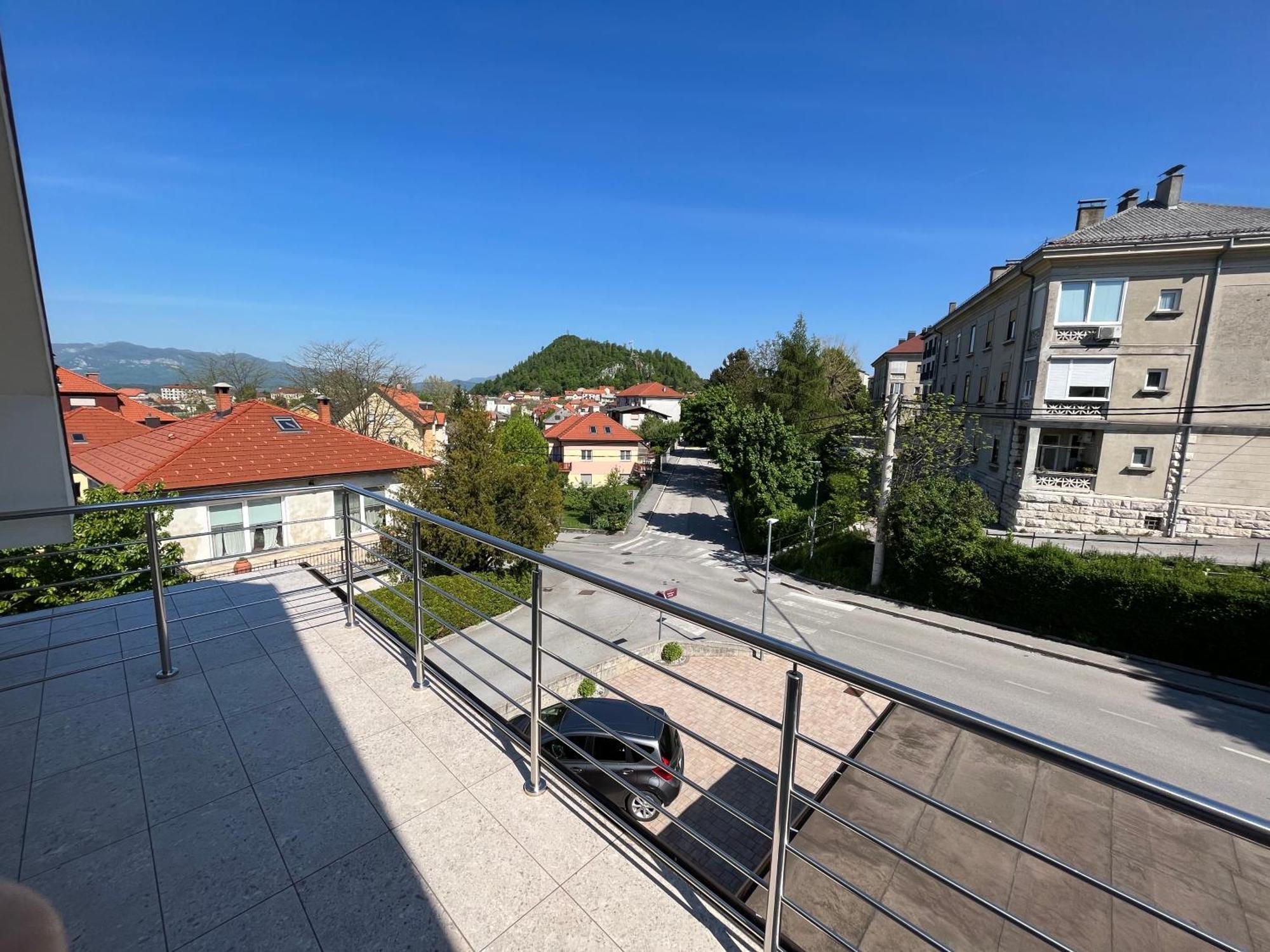 Apartma Azurre Postojna Εξωτερικό φωτογραφία
